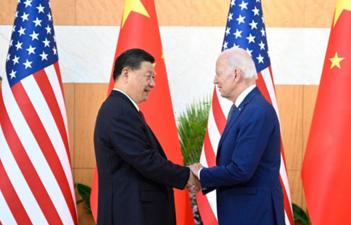 Biden propone límites a inversiones en tecnología china: ¿Seguridad nacional o enfrentamiento estratégico?